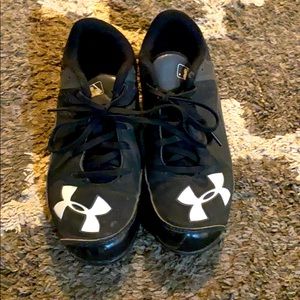 Under armor baseball/softball cleats used 1 season